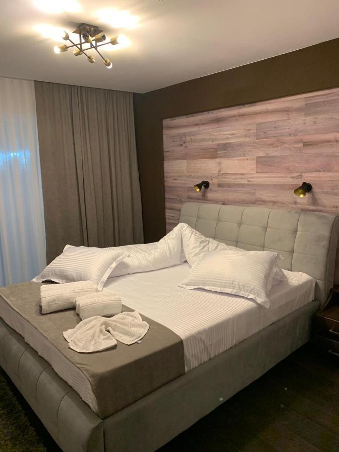Doftana Apartaments Teşila Екстериор снимка