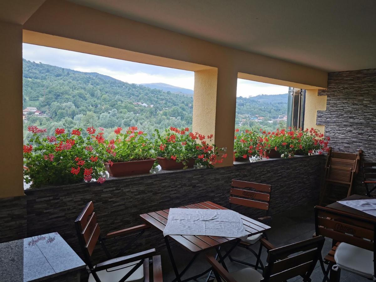 Doftana Apartaments Teşila Екстериор снимка